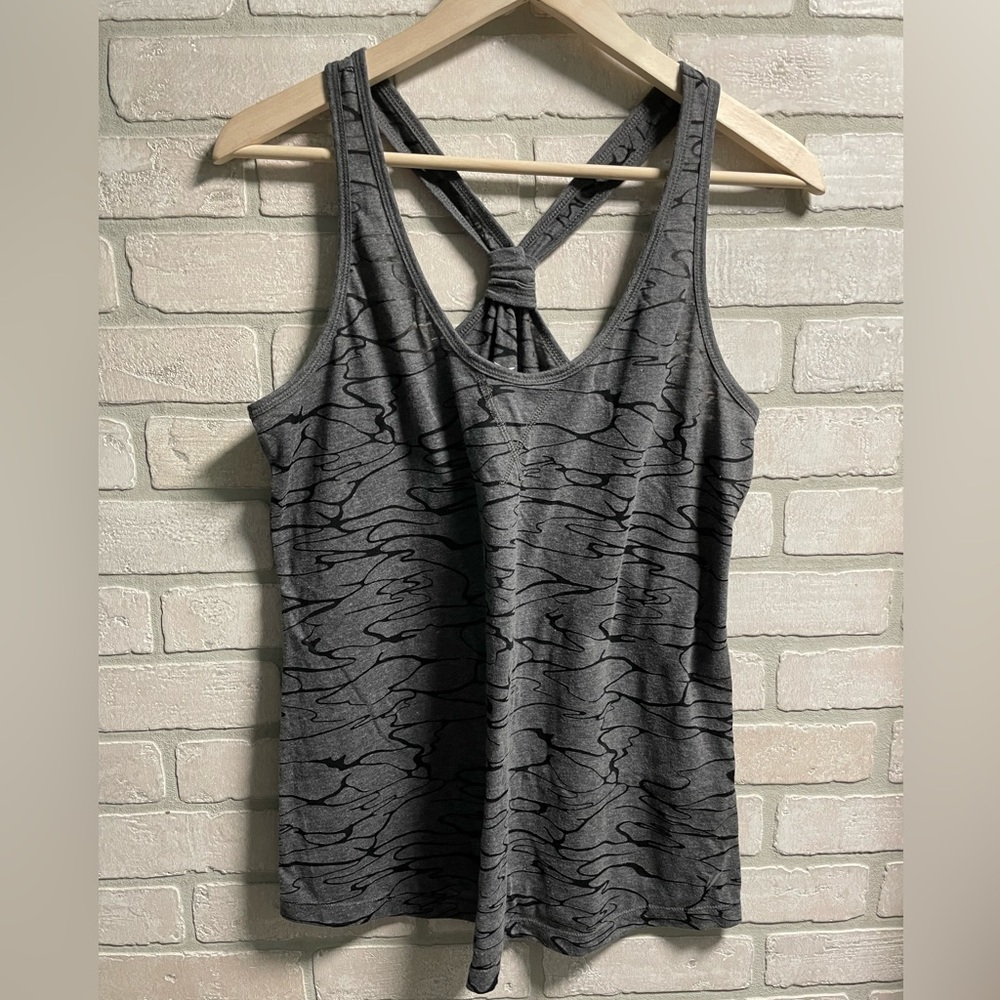 Old Navy activewear Large Gray Tank Top